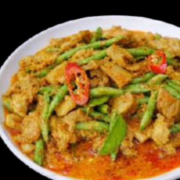 Жареное карри + хрустящая свинина, курица, морепродукты