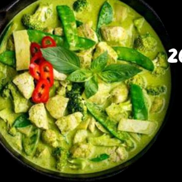 Зелёное карри с курицей, говядиной, свининой или креветками